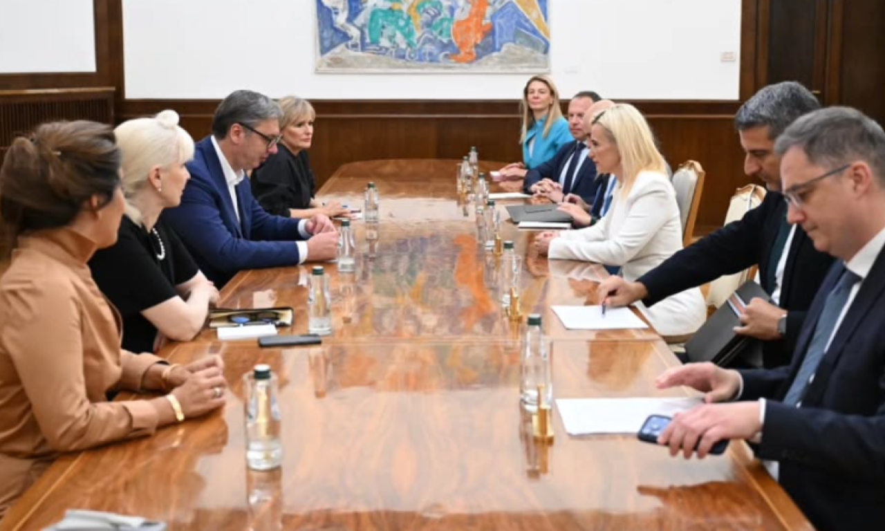 VUČIĆ SA PREDSTAVNICIMA NALED-A I ETNO MREŽE: Ovo su detalji sastanka (FOTO)