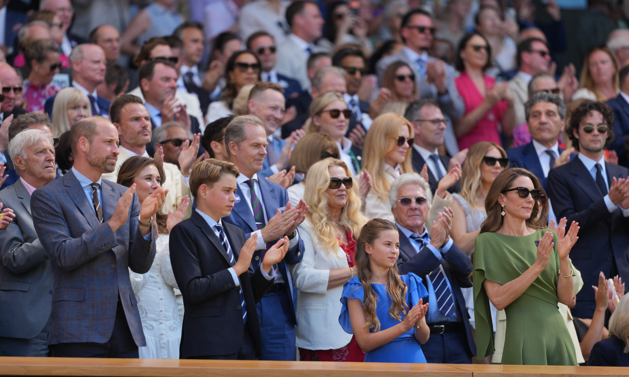 KRALJEVSKA PORODICA NA SPEKTAKULARNOM MEČU: Princ Vilijam i princeza Kejt na finalu Vimbldona