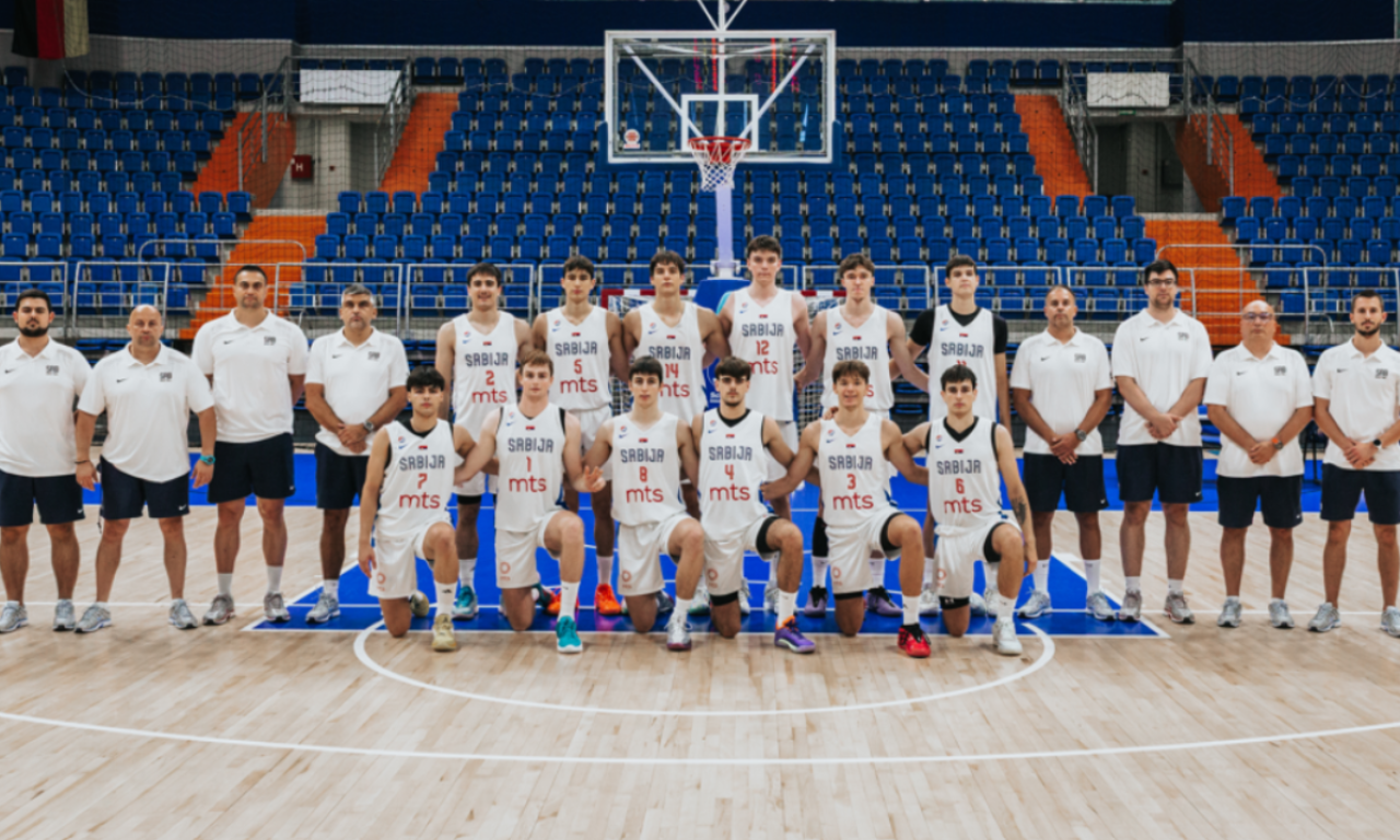 ORLIĆI KREĆU U POHOD NA MEDALJU: Evo kad i gde možete da gledate meč Srbija - Slovačka na Eurobasketu U18