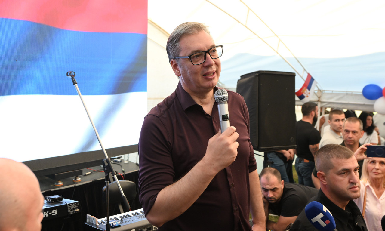 PREDSEDNIK VUČIĆ NA VELIKOM SKUPU OTKRIO: U ovaj kraj uložićemo milijardu evra! (FOTO/VIDEO)
