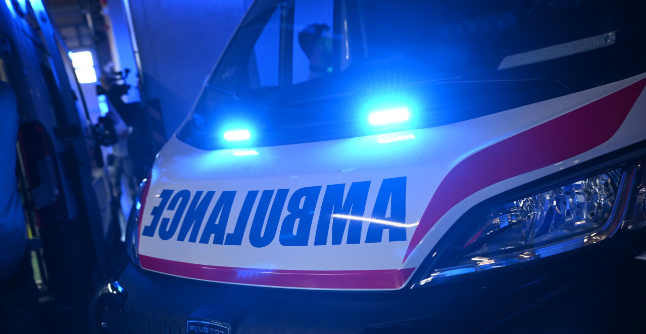 TRAGEDIJA KOD BEČEJA: JEDAN ŽIVOT UGAŠEN, DVOJE SE BORI ZA ŽIVOT! Jeziva nesreća kod ribnjaka, hitne službe na terenu