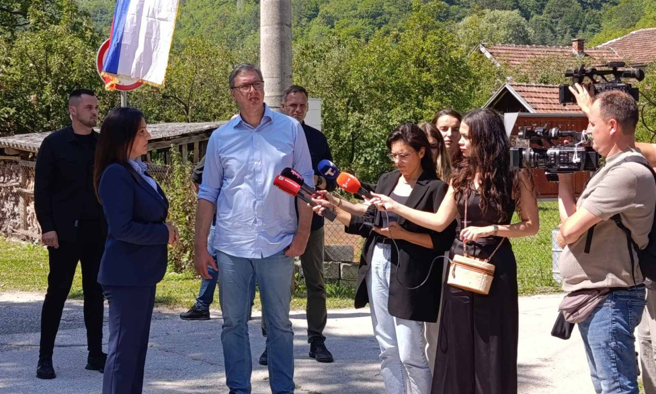 VUČIĆ POSETIO OPŠTINU JEZERO U REPUBLICI SRPSKOJ: Dobićete veliku pomoć Srbije (VIDEO)