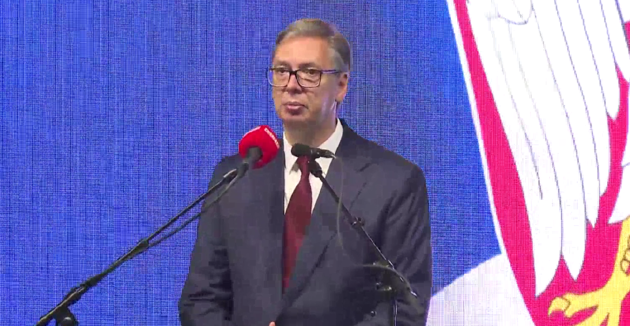 Vučić čestitao Barni osvajanje srebra na EP: Ovim uspehom obradovali ste celu zemlju