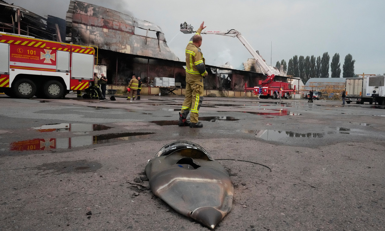VELIKI BROJ MRTVIH, EKSPLOZIJE I POŽARI Masovni ruski udar na Kijev, prizor je užasan (FOTO)
