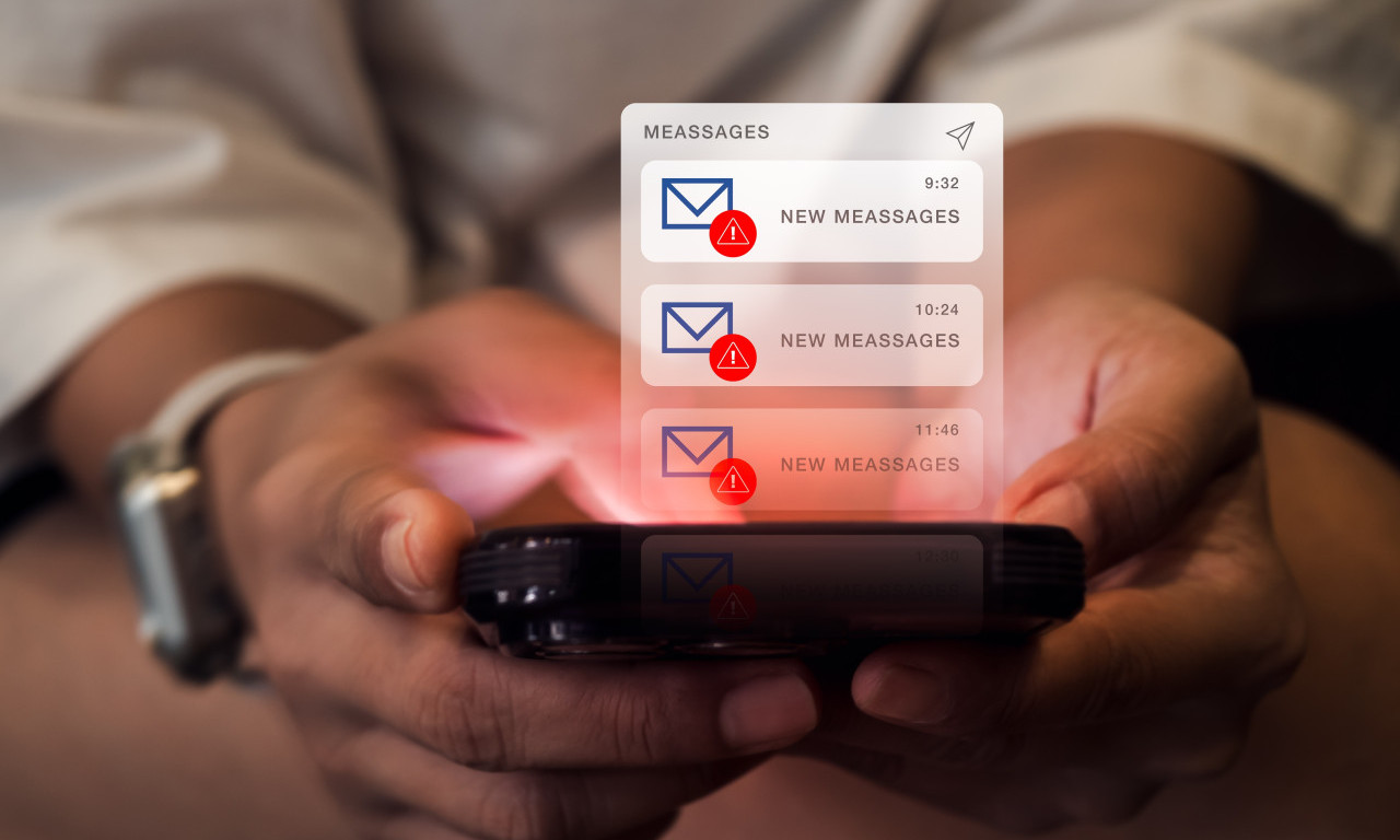 HITAN APEL GRAĐANIMA: Ne otvarajte ove poruke, u sekundi možete ostati bez novca - u toku opasna SMS prevara