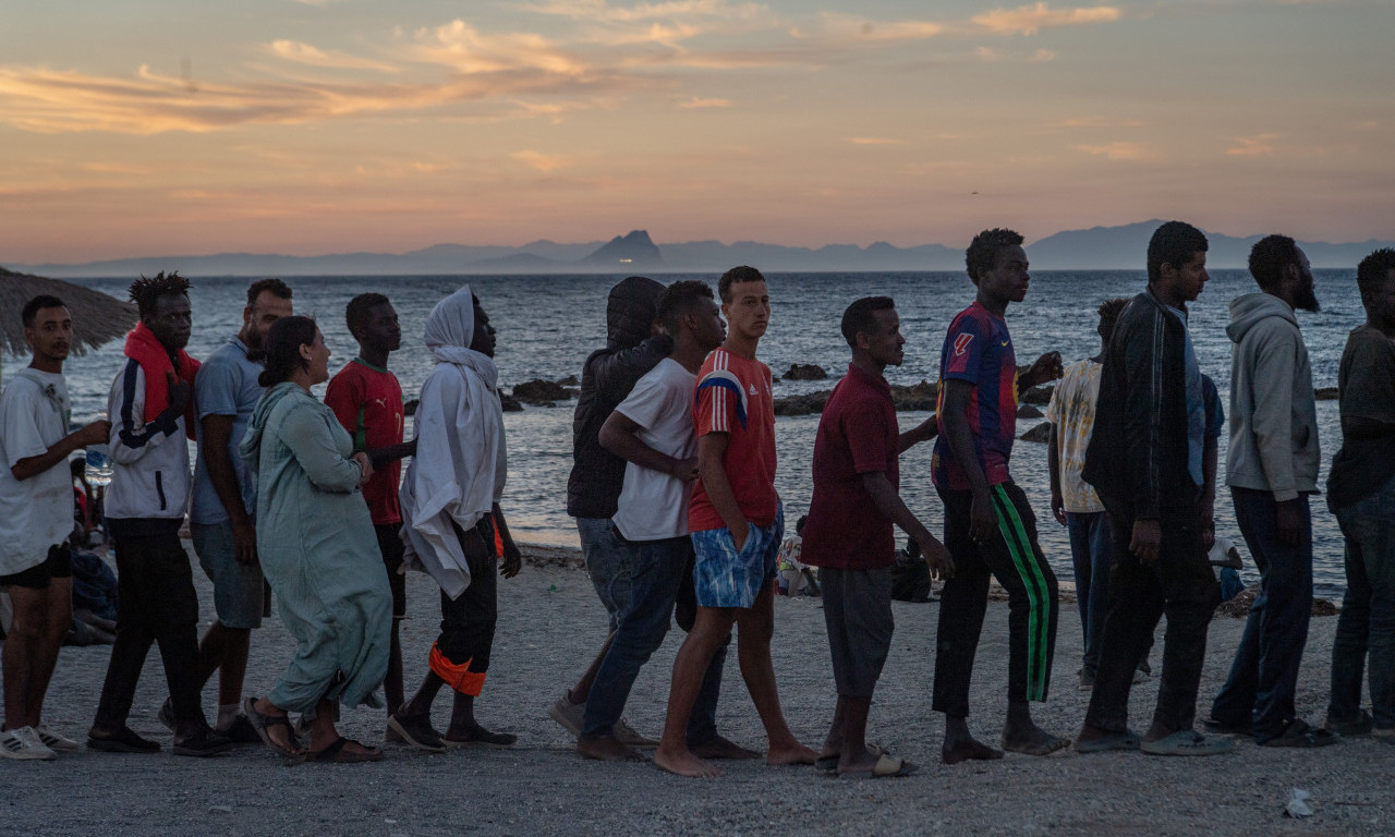 ALARM U ŠPANIJI: Među migrantima u Seuti navodno i osumnjičeni džihadisti