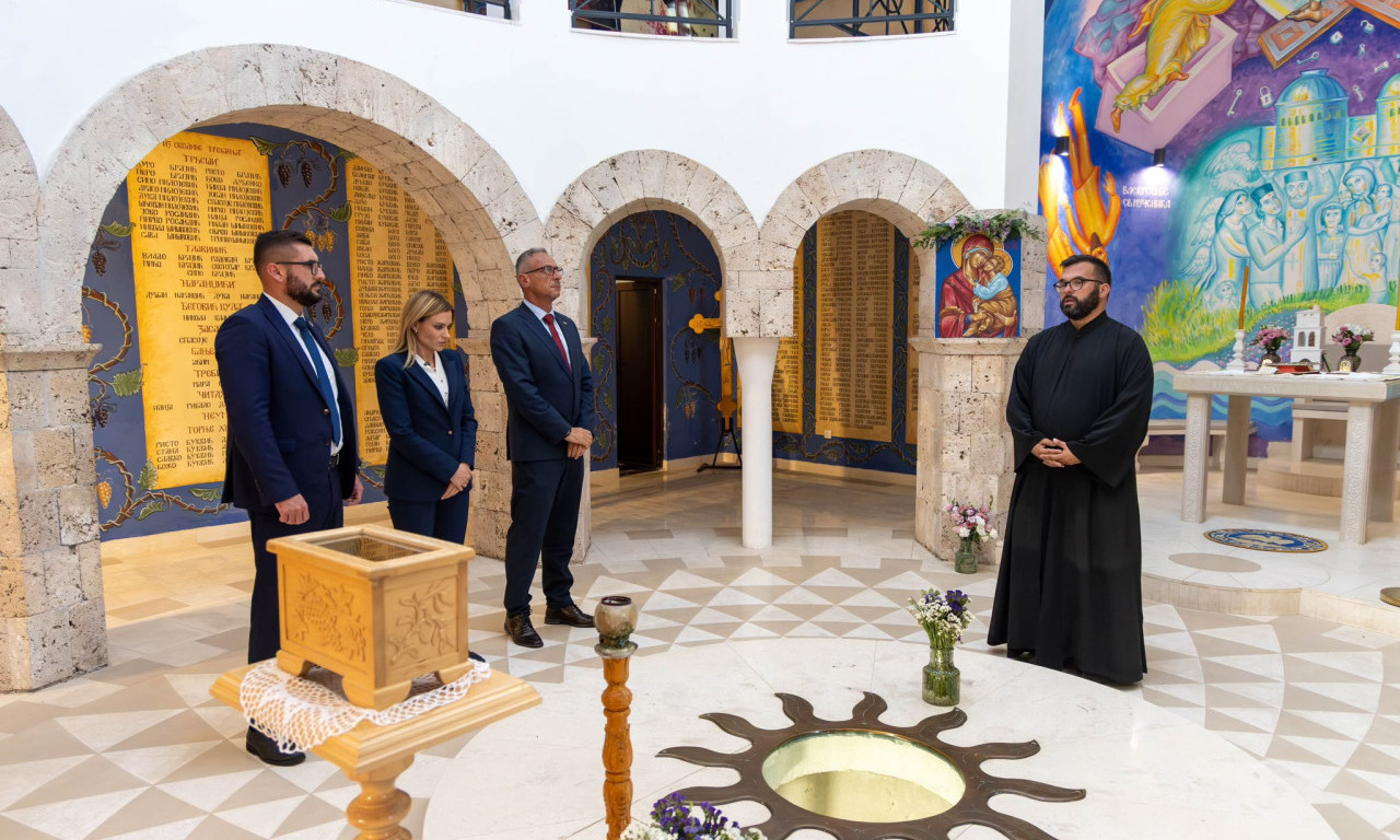 PREBILOVCI PAMTE NAJTEŽE STRADANJE SRBA Đurđević Stamenkovski prisustvovala parastosu i uputila jaku poruku (FOTO)