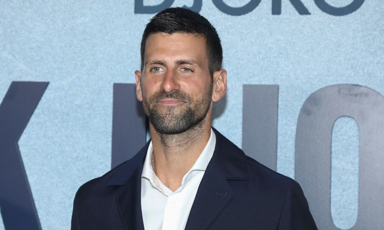 ĐOKOVIĆ NAPRAVIO HAOS U CRNOJ GORI! Novak zapevao na koncertu Vlade Georgijeva, publika u potpunom transu (VIDEO)