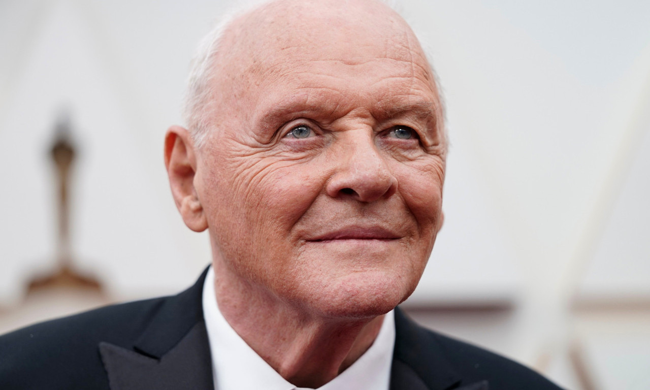 PRVA LJUBAV ZABORAVA NEMA: Entoni Hopkins objavljuje debitantski muzički album