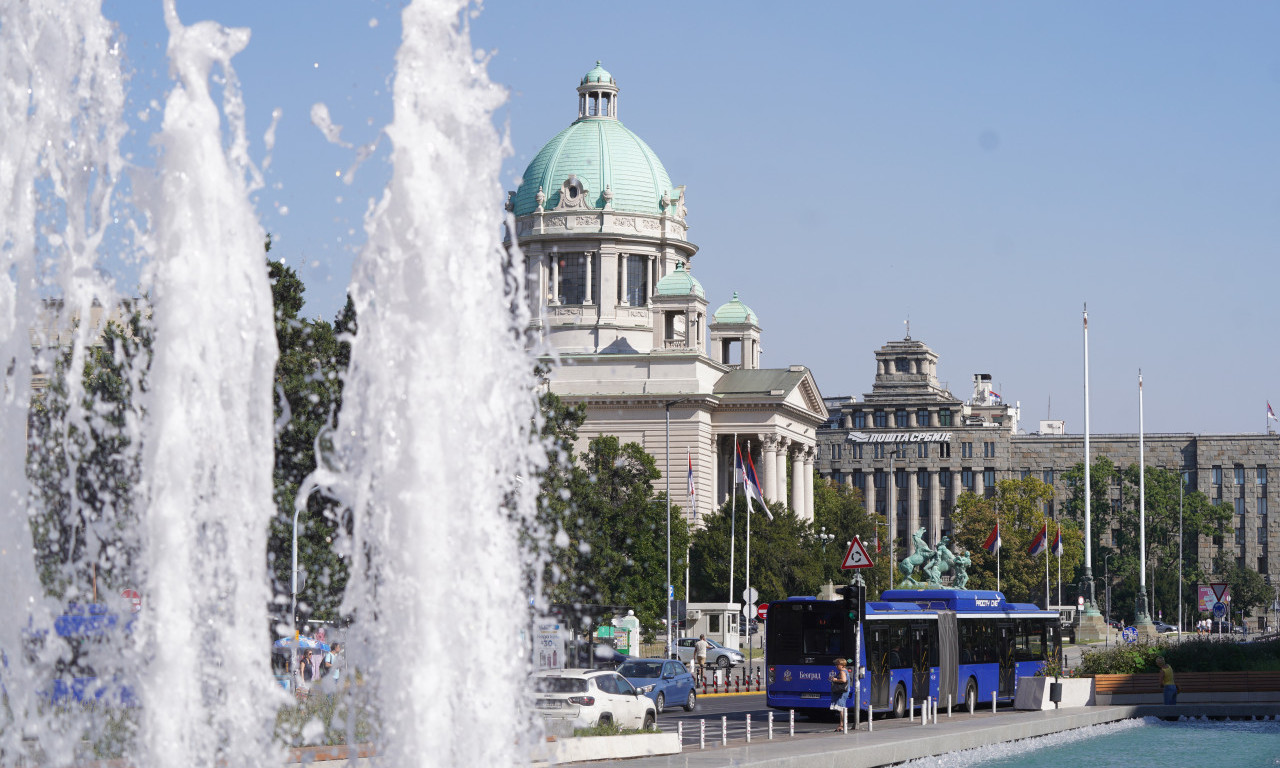 IDEALAN DAN ZA KUPANJE I ŠETNJU: U Srbiji pretežno sunčano i toplo vreme, temperature do 33 stepena! A evo šta nas očekuje za vikend!
