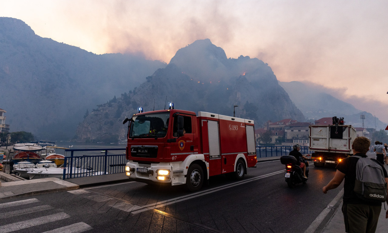 DEVOJČICA MEĐU TEŠKO POVREĐENIMA U OMIŠU Izbio novi požar! Evo kakvo je stanje na terenu (FOTO)