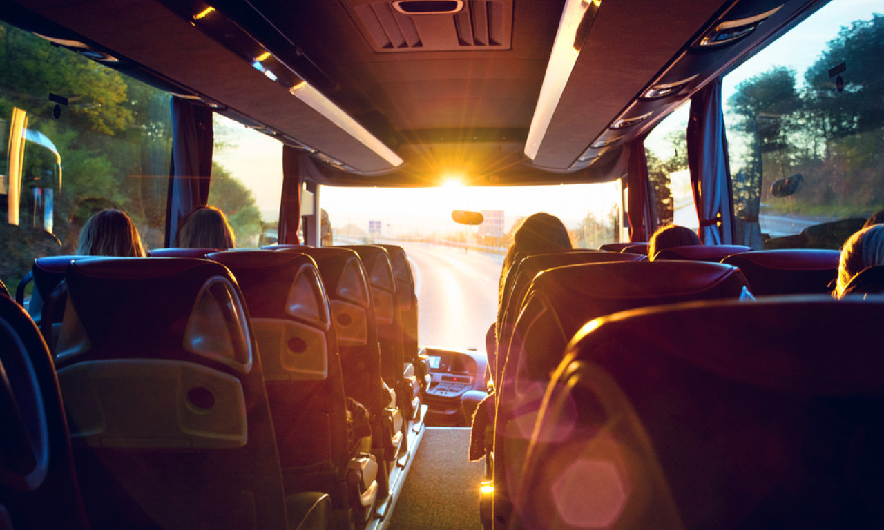 SRPSKI PUTNICI IZ BUGARSKE VRAĆAJU SE KUĆI: Autobus iz Niša preuzeo turiste nakon udesa! Poznati novi detalji saobraćajne nezgode!