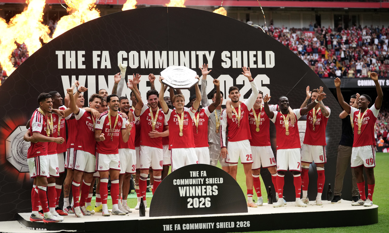 ZASLUŽENA POBEDA: Fudbaleri Arsenala pobedili Mančester siti i osvojili Komjuniti šild