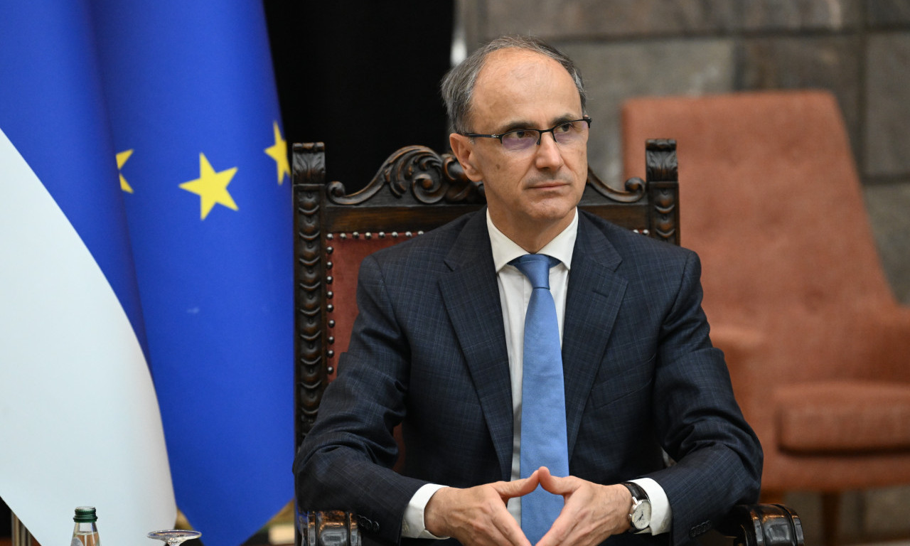 ČESTITKA PREMIJERA: Macut čestitao srpskom plivaču Andreju Barni osvajanje srebrne medalje na Evropskom prvenstvu