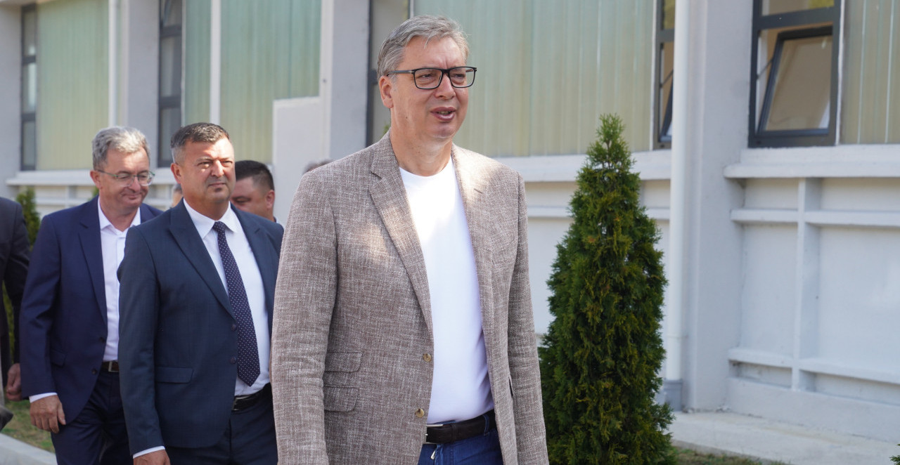 MEŠTANI KURŠUMLIJE DOBILI ODLIČNE VESTI OD VUČIĆA Pogledajte koliko su sada veće plate! (VIDEO)