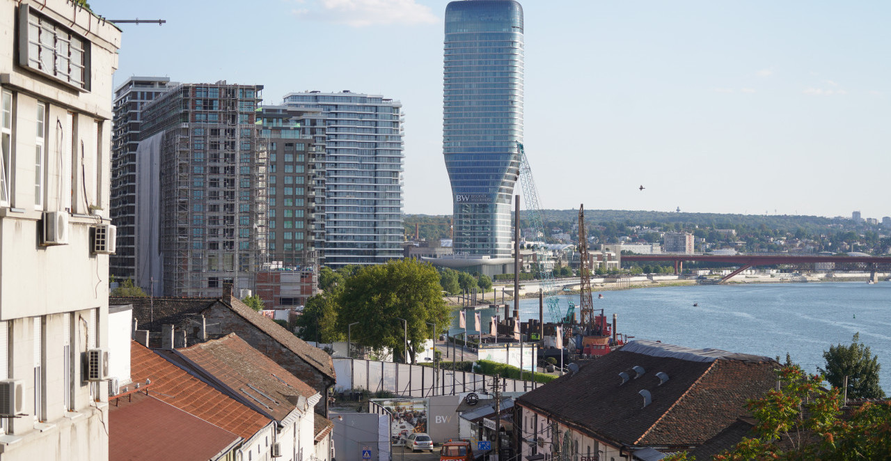 NE IZLAZITE NAPOLJE AKO NE MORATE: U Srbiji danas sunčano i toplo, temperature do 40 stepeni!