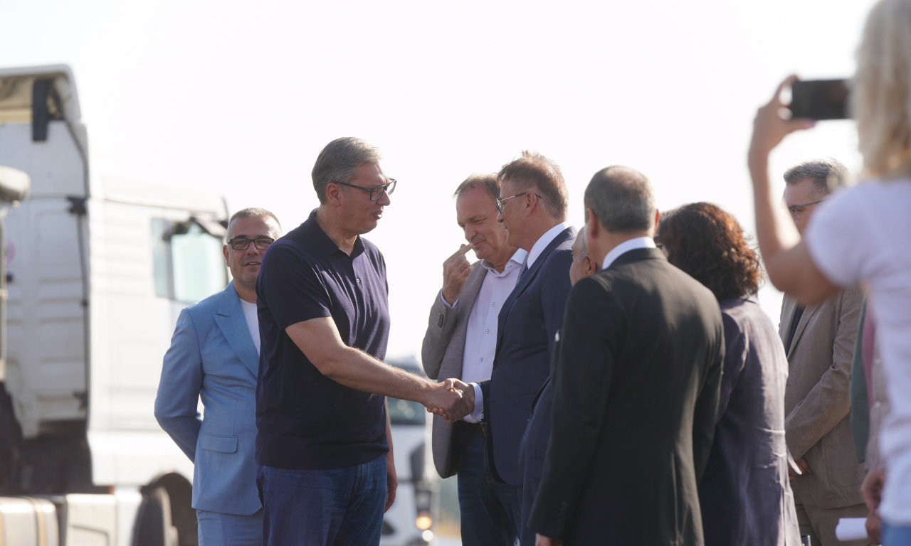 VUČIĆ OBIŠAO RADOVE NA AUTO-PUTU U SREMSKOJ MITROVICI: Deonica se otvara 15. oktobra! (VIDEO)