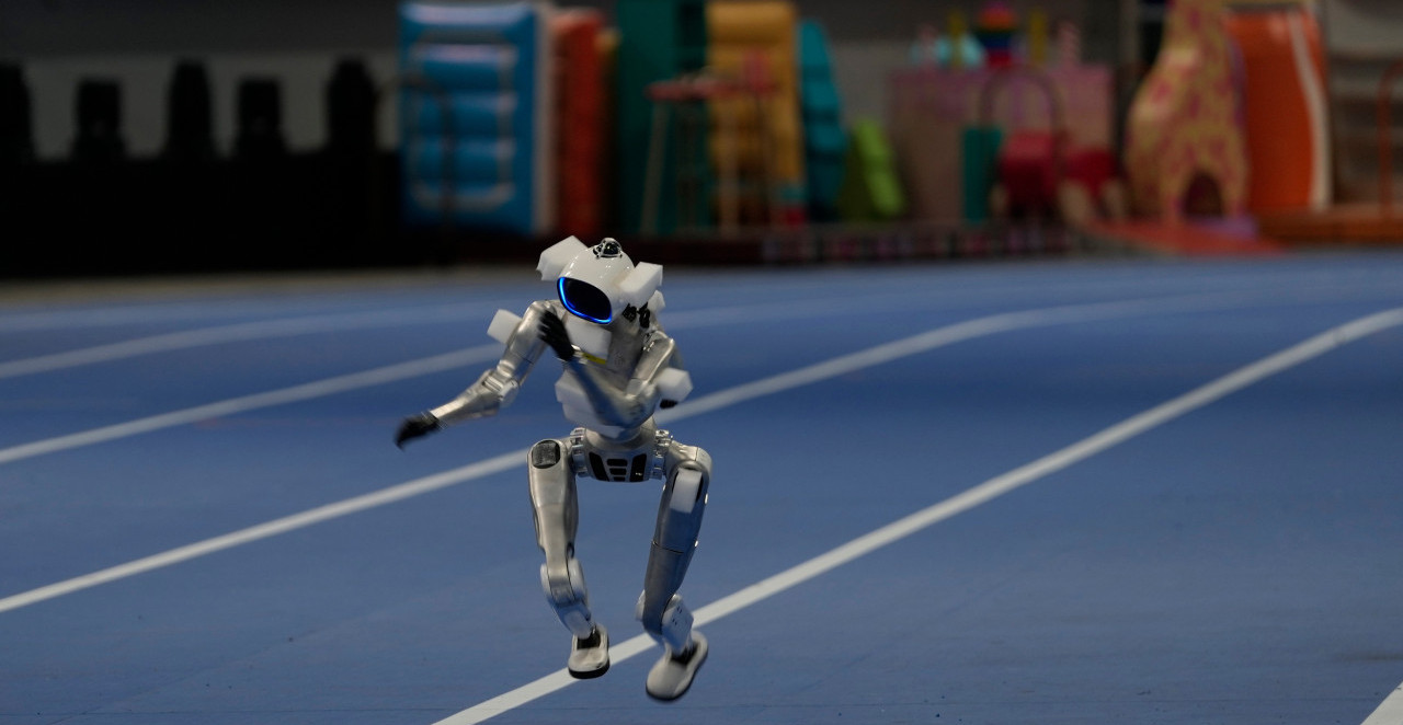 DA LI I DALJE VOLITE SPRINTERSKE TRKE? Kineski robot Lajtning oborio svetski rekord