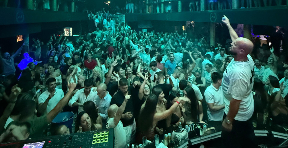 VEČE JUBILEJA! 25. PUT U JEDNOM GRADU, OBOREN SOPSTVENI REKORD, A POSLATA JE I VAŽNA PORUKA PUBLICI! (FOTO+VIDEO)