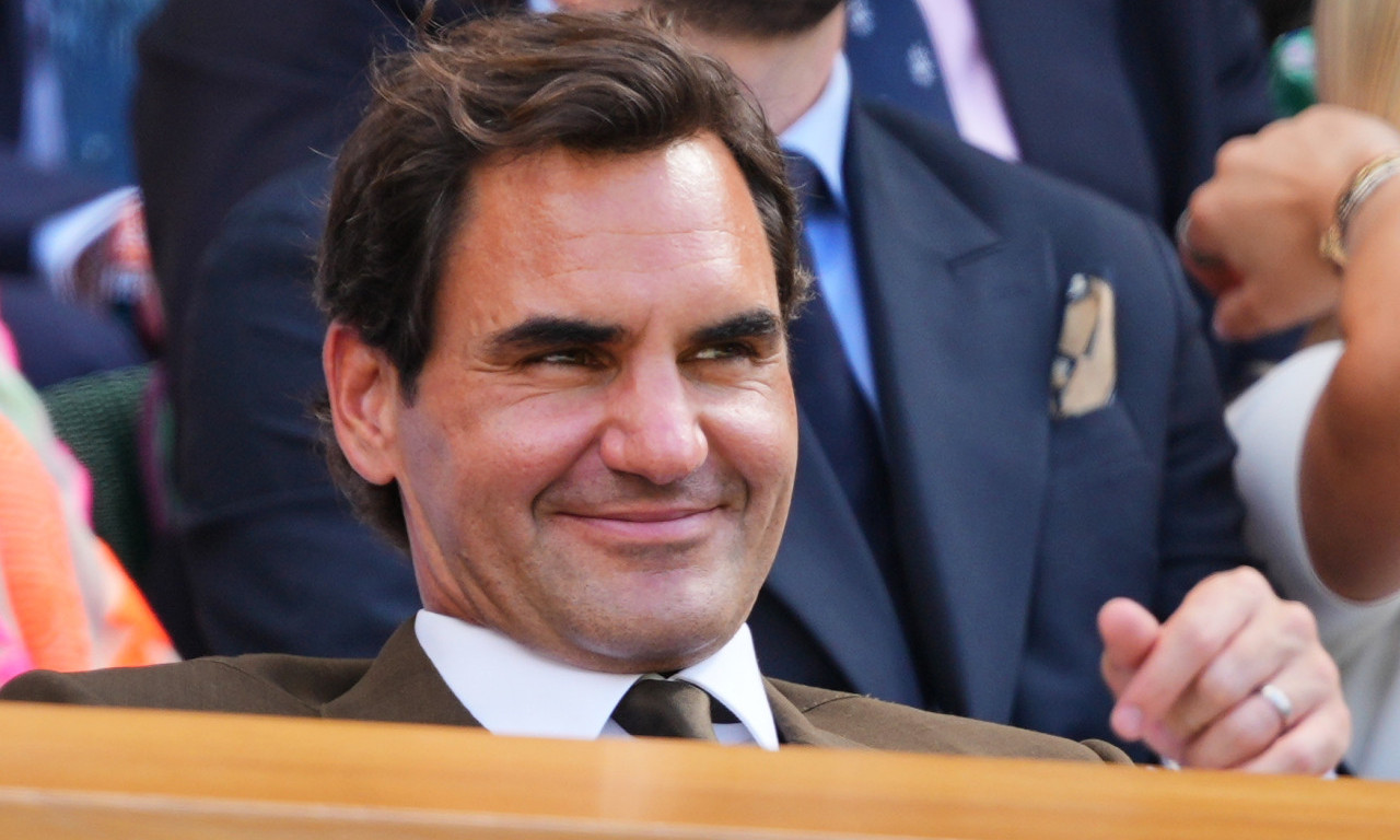 FEDERER VEČERAS PONOVO NA TERENU! EMOCIJE EKSPLODIRALE Rasplakao navijače odlukom: "Neću biti kao Serena Vilijams"