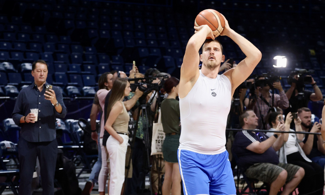 SVI UZ ORLOVE, OVO JE NAŠE VEČE! Evo kada i gde možete gledati uživo TV prenos meča Srbija - Island