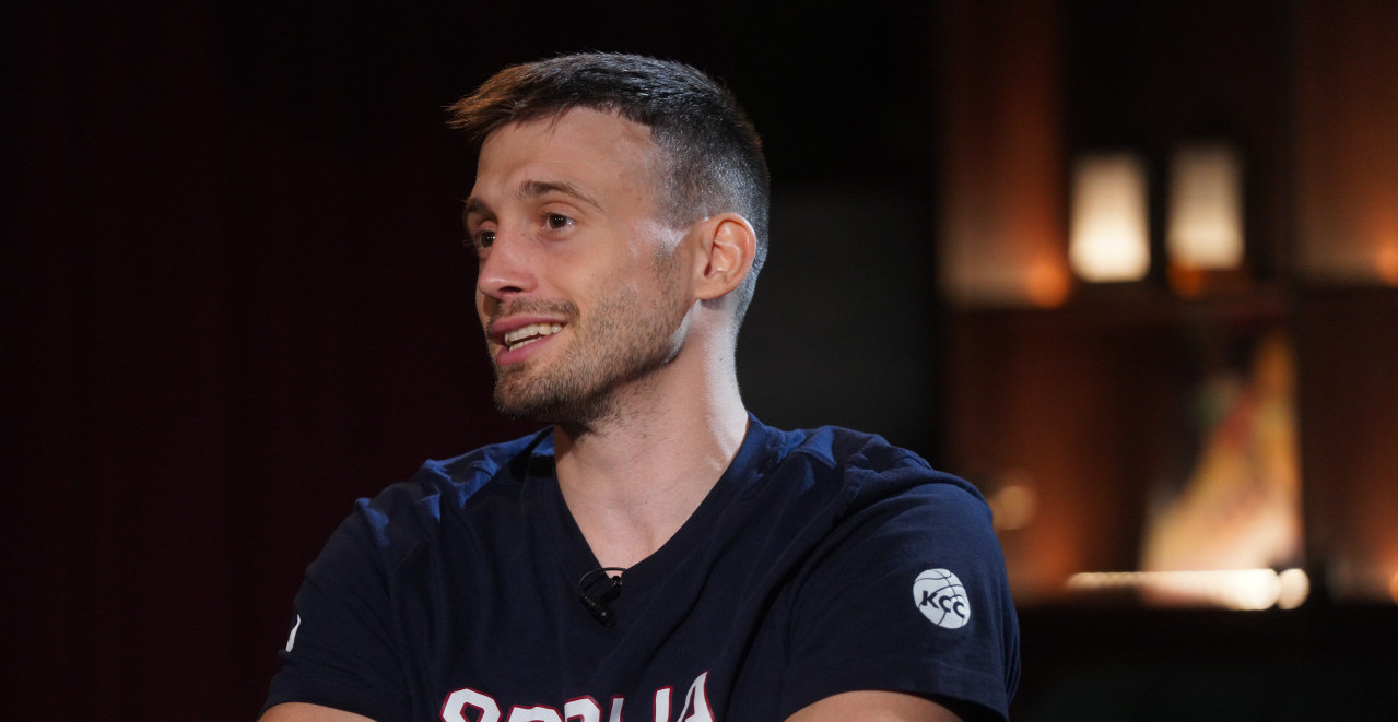 ALEKSA AVRAMOVIĆ U EKSKLUZIVNOM INTERVJUU OTVORIO DUŠU O KARIJERI: "Za reprezentaciju se živi" (VIDEO)