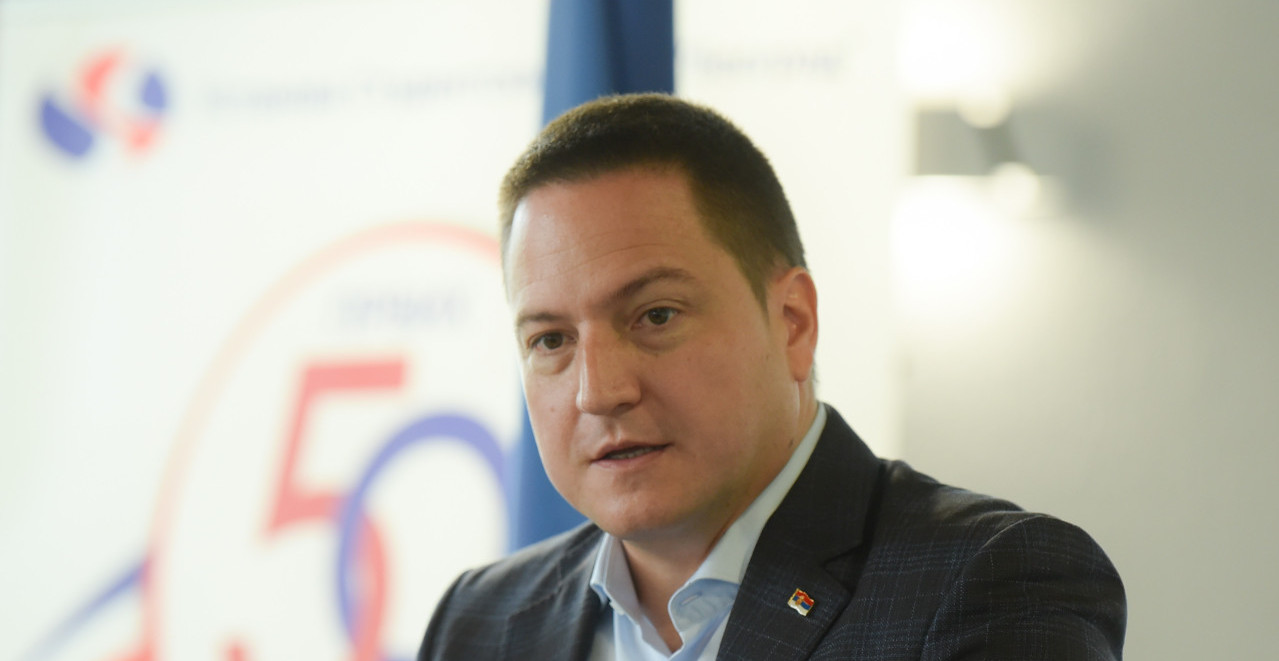 BRANKO RUŽIĆ VIŠE NIJE ČLAN SPS-a Statutarna komisija presudila da nijedan pojedinac ne može biti iznad Partije