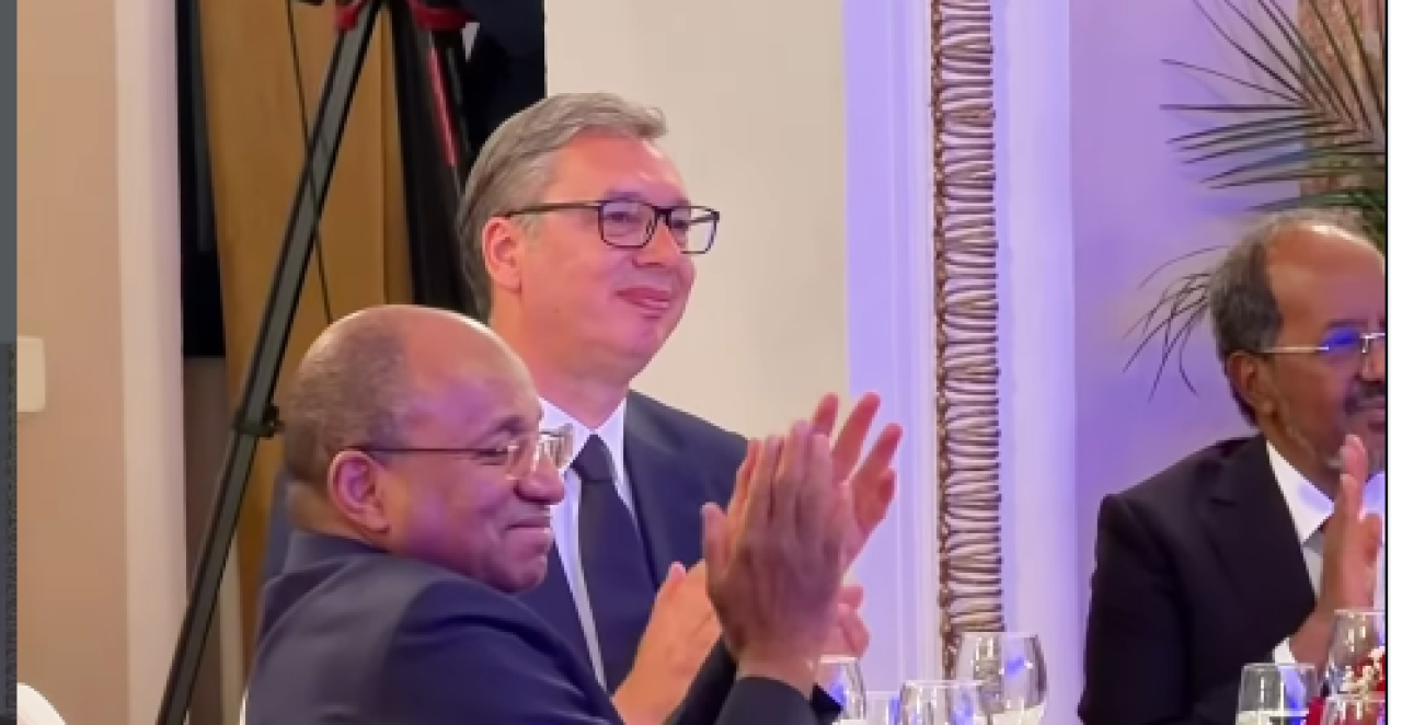 PRAVI DOMAĆIN Vučić priredio večeru povodom obeležavanja 65 godina od Prve konferencije Pokreta nesvrstanih (VIDEO)