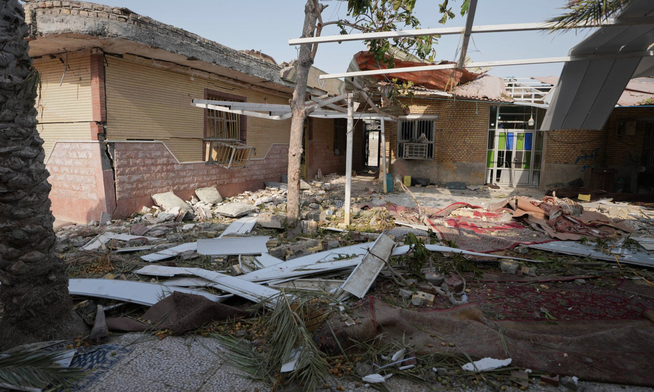 AMERIKA SVIM SNAGAMA UDARA NA IRAN Broje se stradali! Na spisku smrti žene i deca (FOTO)