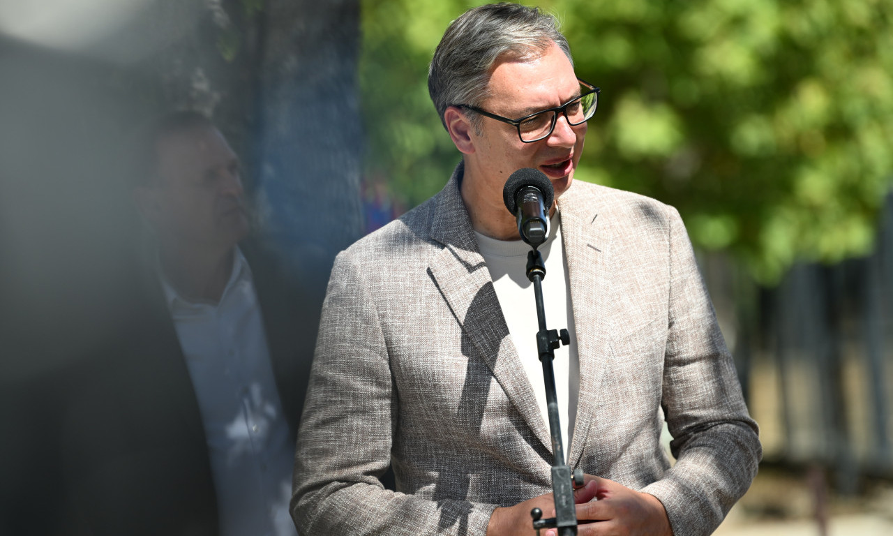 "ZA TRI DO ČETIRI DANA OBAVESTIĆEMO JAVNOST KOLIKO ĆE RASTI PLATE I PENZIJE": Vučić o novom povećanju