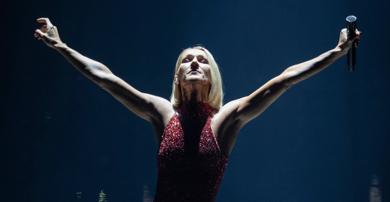 SELIN DION PONOVO NA BINI POSLE ŠESTOGODIŠNJE PAUZE: Rasprodala 26 koncerata u Parizu (FOTO)