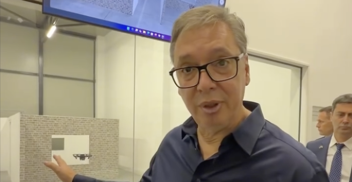 VUČIĆ OTVORIO FABRIKU ZA SKLAPANJE DRONOVA IZRAELSKE PROIZVODNJE: "Jutros sam bio posebno ponosan na Srbiju" (VIDEO)