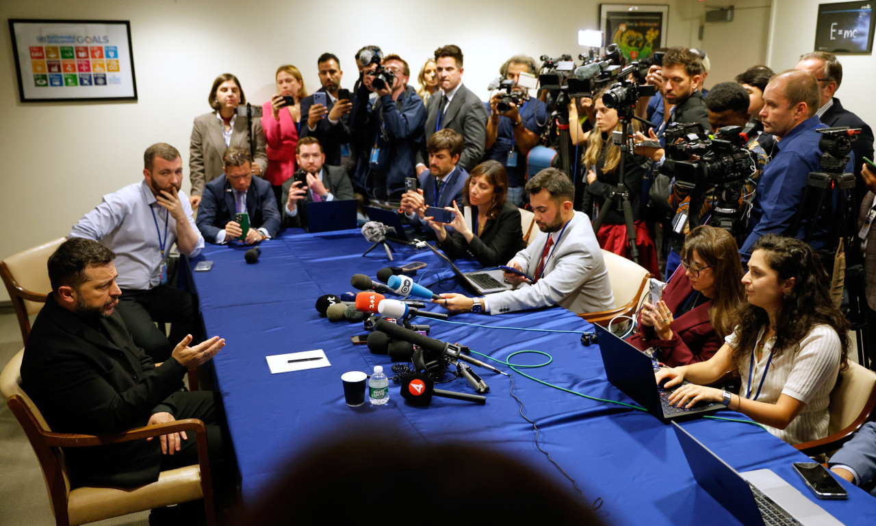 ZELENSKI SE NADA TRAMPOVOJ POMOĆI Tramp kaže: Mislim da će se nešto desiti (FOTO)