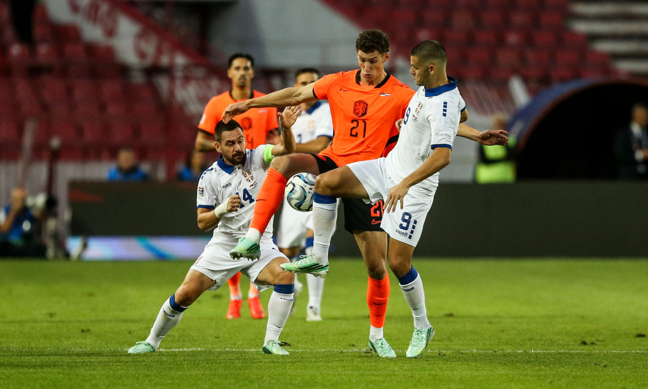 KAKVA ŠTETA, ORLOVI PONOVO PORAŽENI: Fudbaleri Srbije izgubili od Holandije u Ligi nacija! (FOTO)
