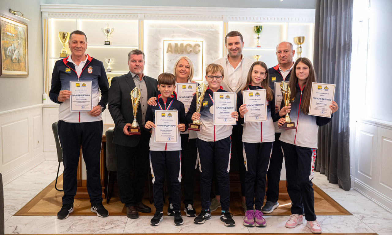 ZLATO PONOVO STIGLO U SRBIJU: AMSS ugostio osnovce, evropske šampione u poznavanju saobraćaja (FOTO)