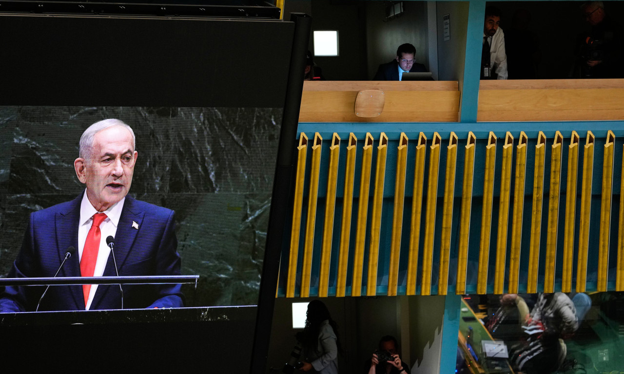 KRVAVI HOROR U AVIONU: Pilot izbo kapetana, putnici preuzeli kontrolu i sprečili tragediju