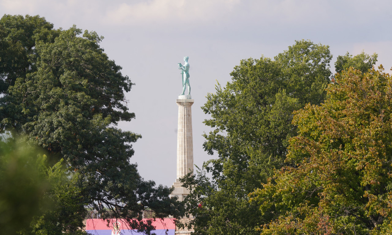 VREMENSKI ROLERKOSTER U SRBIJI! Jutro donosi smrzavanje i prizemni mraz, a popodne do 26 stepeni!