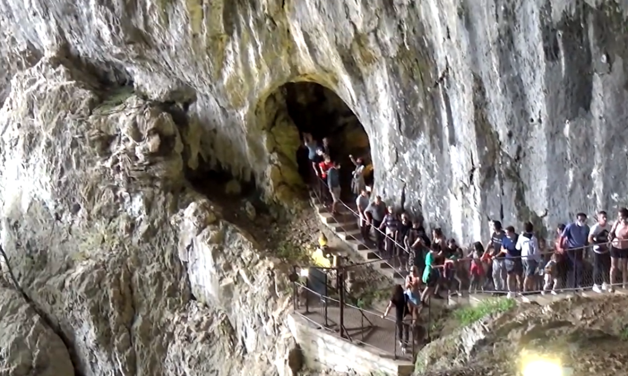 SJAJNE VESTI ZA SVE LJUBITELJE AVANTURE: Potpećka pećina ponovo otvorila vrata, ovo su cene i radno vreme!