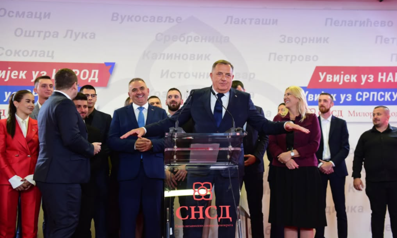 NEVIĐENO SLAVLJE U ŠTABU SNSD-A! Dodik zvanično proglasio potpunu pobedu: "Ovo je rezultat kao pre 20 godina!"