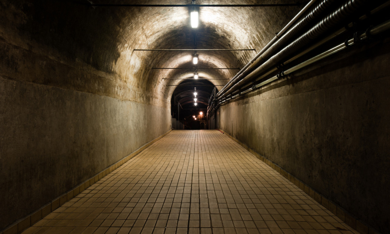 EVROPA POD ZEMLJOM: Zbog Putinove pretnje spremna atomska skloništa sa bazenima i teretanama!