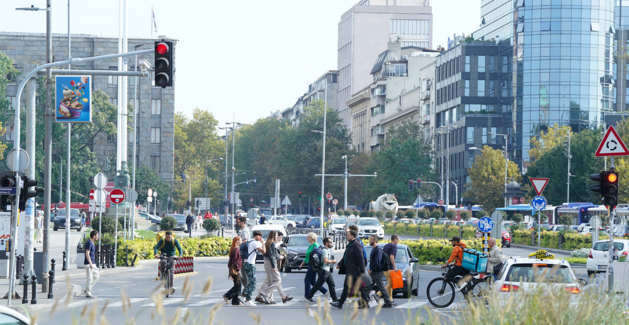 JUTRO HLADNO, TOKOM DANA SUNČANO: U Srbiji pretežno toplo, u prestonici do 26 stepeni