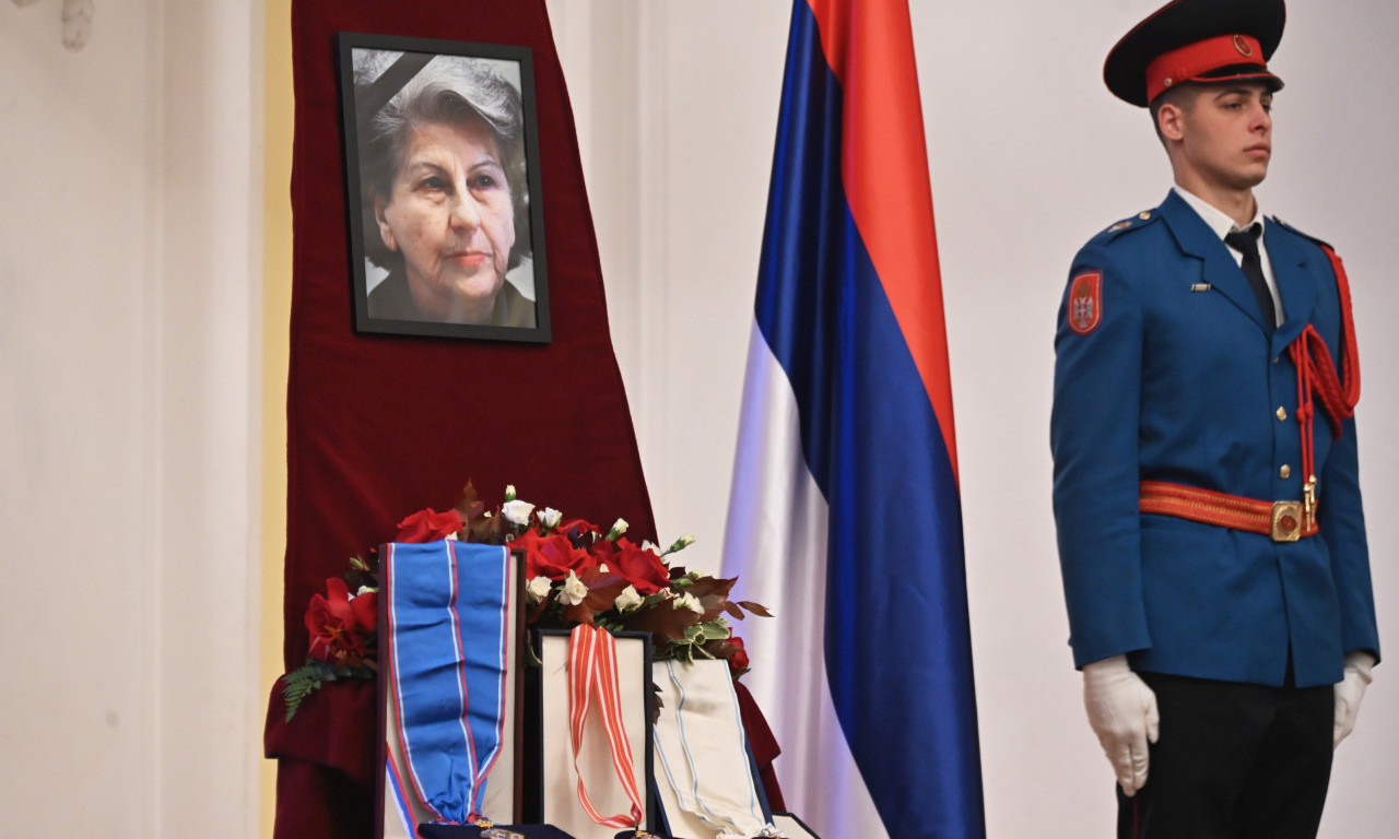 SAHRANJENA BILJANA PLAVŠIĆ Dodik držao govor na komemoraciji, ispraćena uz najviše počasti (FOTO)