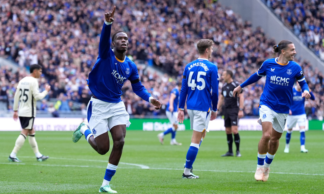 AMERIKANCI PRODAJU EVERTON? Stiglo zvanično saopštenje