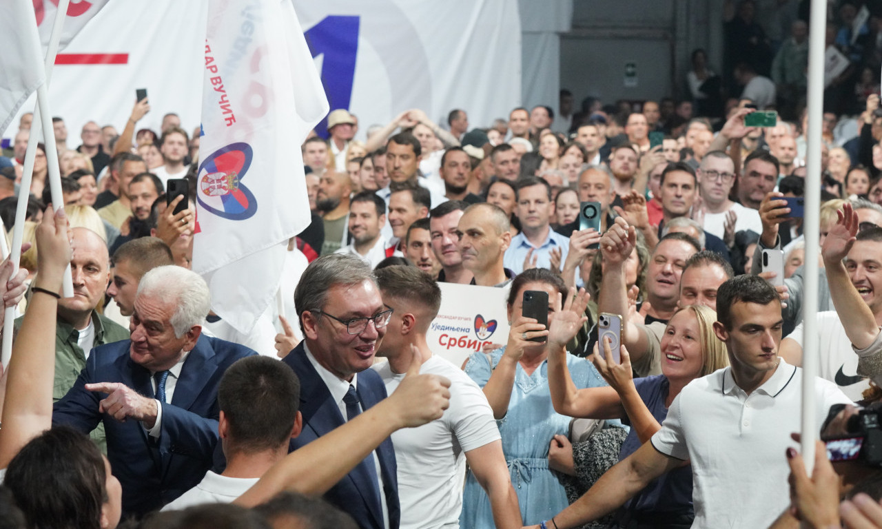 VUČIĆ IZ KRAGUJEVCA: "Ovo će biti najteža bitka do sada, velika sila spolja udarila je na Srbiju"