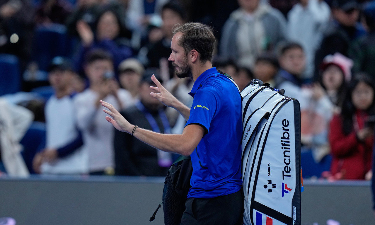 PREOKRETOM DO POBEDE U ŠANGAJU Medvedev bolji od Štrufa