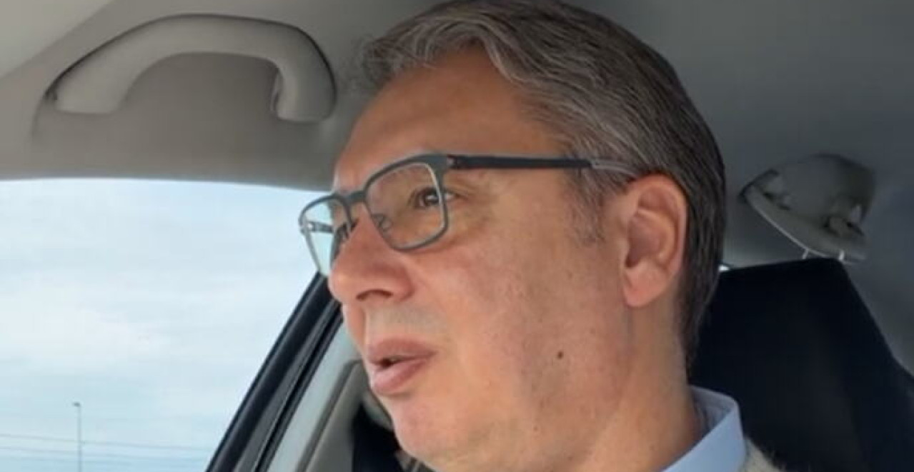 "OVI DOKAZI SU MI NAJVEĆE OTKRIĆE O BLOKADERIMA" Vučić održao lajv tokom vožnje na miting u Zaječar