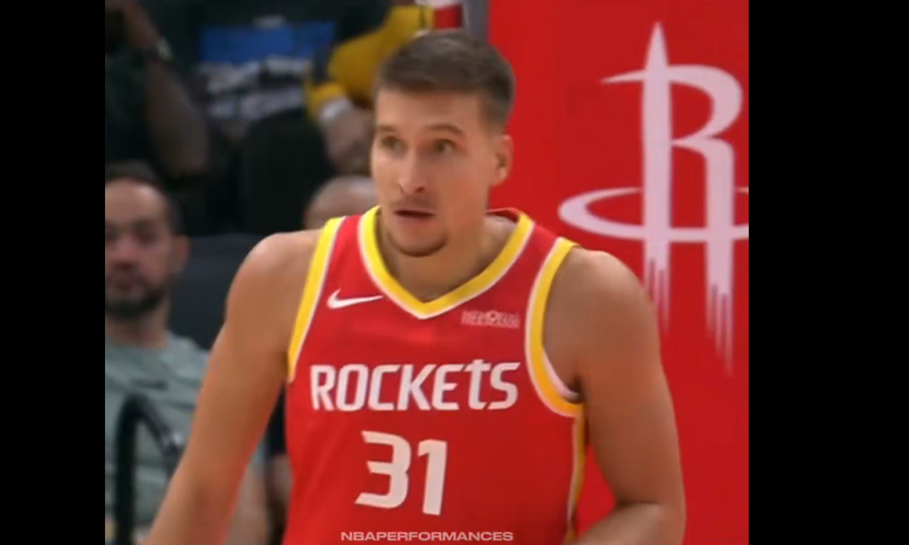 BOGDANOVIĆ SE RASPUCAO! Tri trojke u nizu, pa još dve, Srbin predvodio Hjuston do pobede (VIDEO)