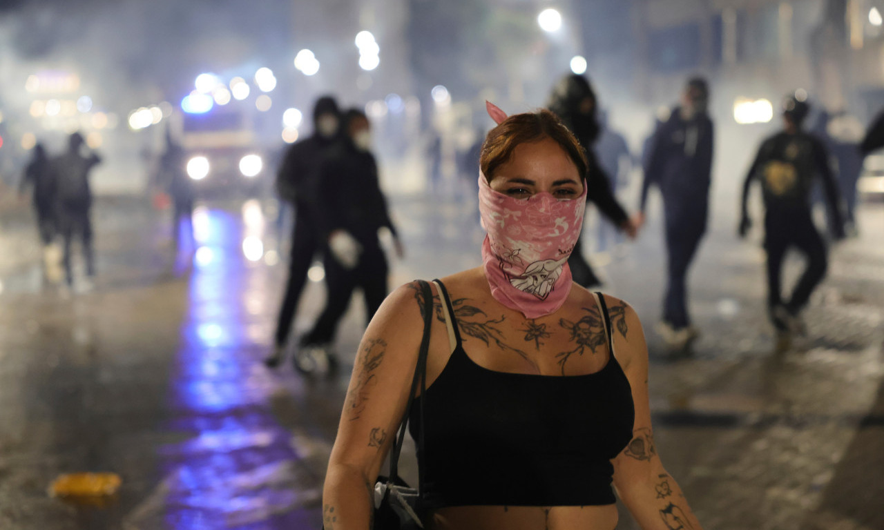 HAOS U TIRANI, RAMA OPTUŽUJE STRANE SILE! Demonstranti pale i uništavaju, premijer tvrdi da studenti nisu iza nasilja