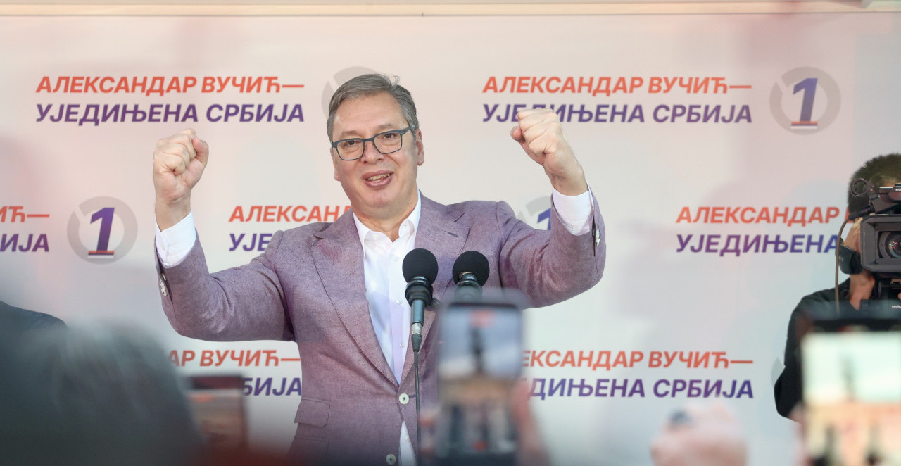 VUČIĆ U KRUŠEVCU NAJAVIO VELIKA ULAGANJA U ZDRAVSTVO: 42 miliona evra za kruševačku bolnicu! U ovom gradu životni standard podignut za 2,5 puta! (FOTO/VIDEO)