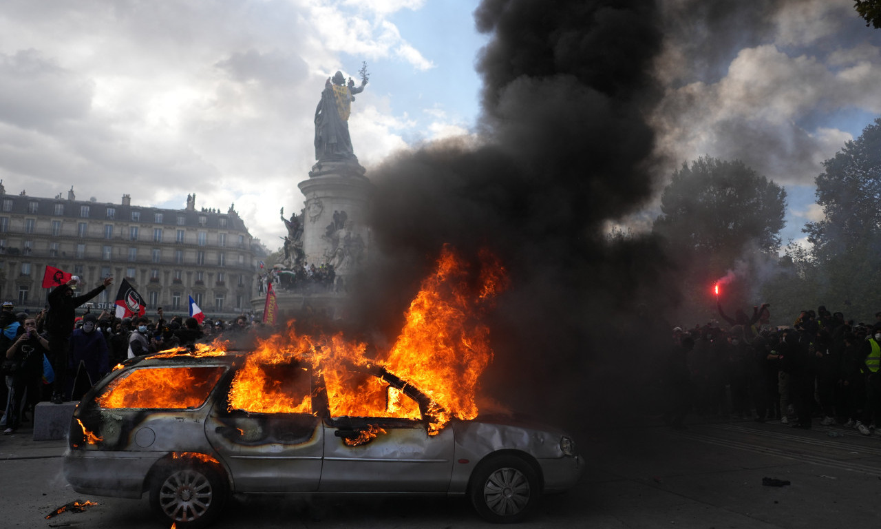 NAKON BRUTALNIH PROTESTA: U Parizu uveden policijski čas za sve građane!